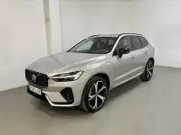 Usado Volvo XC60 Plus 351 CV (258 kW) 2022 Gris / plata SUV
