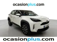 Usado Toyota Yaris Hybrid Active 116 CV (85 kW) 2022 Blanco SUV