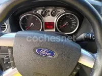 Usado Ford Focus Trend 109 CV (80 kW) 2009 Azul Berlina