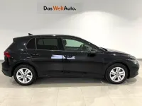 Usado VW Golf VIII Life 115 CV (84 kW) 2023 Negro Berlina