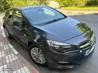 Usado Opel Astra Sport 110 CV (80 kW) 2015 Marrón Berlina