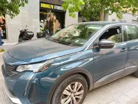 Usado Peugeot 3008 Allure 131 CV (96 kW) 2018 Azul SUV