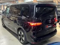 Usado VW Multivan 245 CV (180 kW) 2025 Negro Monovolumen