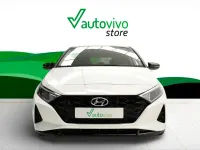 Usado Hyundai i20 100 CV (73 kW) 2023 Blanco Utilitario