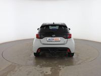 Usado Toyota Yaris Hybrid Sport 131 CV (96 kW) 2024 Gris Berlina