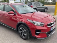 Usado Kia XCeed 115 CV (84 kW) 2021 Granate SUV