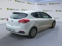 Usado Kia Ceed GT 90 HP (66 kW) 2015 Branco Sedan