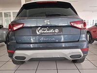 Usado Seat Arona Xperience 115 CV (84 kW) 2025 Gris SUV