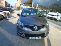 Usado Renault Captur Zen 120 CV (88 kW) 2017 Gris / plata SUV