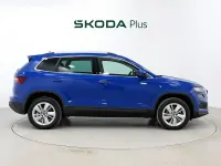Usado Skoda Karoq Selection 150 CV (110 kW) 2025 Azul SUV