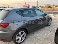 Usado Seat Leon FR 150 CV (110 kW) 2015 Gris / plata Berlina