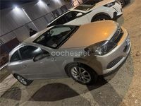 Usado Opel Astra GTC Enjoy 100 CV (73 kW) 2006 Gris / plata Berlina