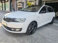 Usado Skoda Rapid Active 90 CV (66 kW) 2015 Blanco Utilitario