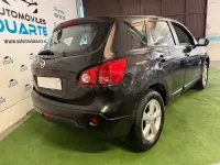 Usado Nissan Qashqai Tekna 140 CV (102 kW) 2008 Negro SUV