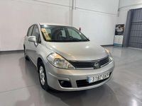 Usado Nissan Tiida Tekna 106 HP (77 kW) 2009 Prateado Citadino
