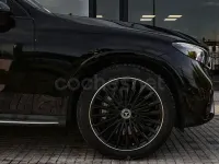 Usado Mercedes GLC300 269 CV (197 kW) 2025 Negro SUV