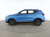 Käytetty MG ZS Luxury 111 HP (81 kW) 2022 Sininen Katumaasturi