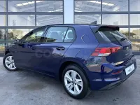 Usado VW Golf VIII 116 CV (85 kW) 2021 Azul Berlina