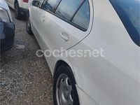 Usado Mercedes E270 Classic 177 CV (130 kW) 2005 Blanco Berlina