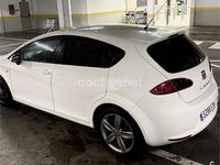 Usado Seat Leon Sport 105 CV (77 kW) 2008 Blanco Utilitario