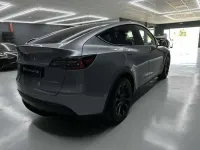 Usado Tesla Model Y 339 kW (461 CV) 2022 Gris SUV