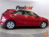 Usado Kia Ceed 136 CV (100 kW) 2023 Rojo Utilitario