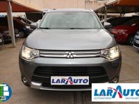 usado Mitsubishi Outlander P-HEV MOTION 4WD