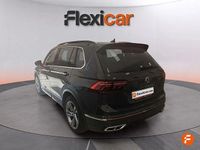 Usado VW Tiguan R-line 150 CV (110 kW) 2021 Gris / plata SUV