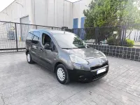 Usado Peugeot Partner Tepee Active 92 CV (67 kW) 2014 Gris / plata Monovolumen
