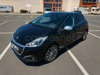 Usado Peugeot 208 Allure 110 CV (80 kW) 2017 Negro Utilitario