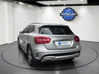 Usado Mercedes GLA200 AMG line 136 CV (100 kW) 2017 Gris / plata SUV