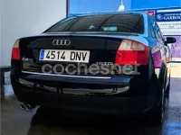 Usado Audi A4 130 CV (95 kW) 2002 Negro Berlina