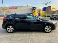 usado Volvo V40 D3 Momentum 150cv Auto