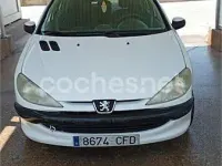 Usado Peugeot 206 70 CV (51 kW) 2003 Blanco Berlina
