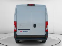 Usado Citroën Jumper 140 CV (102 kW) 2023 Blanco Monovolumen
