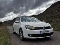 Używany VW Golf VII Advance 105 KM (77 kW) 2012 Biały Sedan/Limuzyna