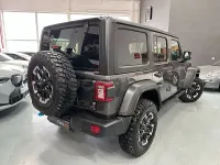 Usado Jeep Wrangler Rubicon 381 CV (280 kW) 2025 Gris / plata SUV
