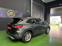 Usado Ford Kuga Titanium 120 CV (88 kW) 2022 Gris / plata SUV