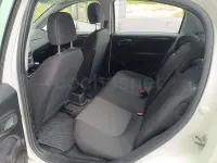 Usado Fiat Punto Pop 75 CV (55 kW) 2015 Blanco Utilitario