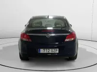Usado Opel Insignia Edition 132 CV (97 kW) 2010 Azul Berlina
