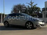 Usado Peugeot 308 Allure 115 CV (84 kW) 2013 Gris / plata Berlina