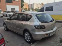 Usado Mazda 3 Active 109 CV (80 kW) 2007 Beige Berlina