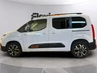 Usado Citroën Berlingo Shine 131 CV (96 kW) 2023 Blanco Monovolumen