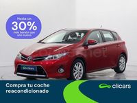 Usado Toyota Auris Active 126 CV (92 kW) 2012 Rojo Berlina