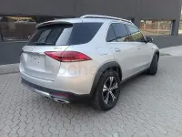 Usado Mercedes GLE350 321 CV (236 kW) 2021 Gris / plata SUV