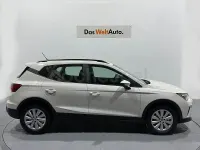 Usado Seat Arona Style 95 CV (69 kW) 2025 Blanco SUV