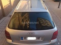 Usado Audi A4 110 CV (80 kW) 2000 Gris / plata Familiar