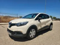 Usado Renault Captur Intens 90 CV (66 kW) 2016 Beige SUV