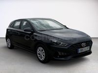 Usado Hyundai i30 110 CV (80 kW) 2022 Gris / plata Berlina