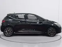 Usado Renault Clio Expression 90 CV (66 kW) 2016 Negro Utilitario